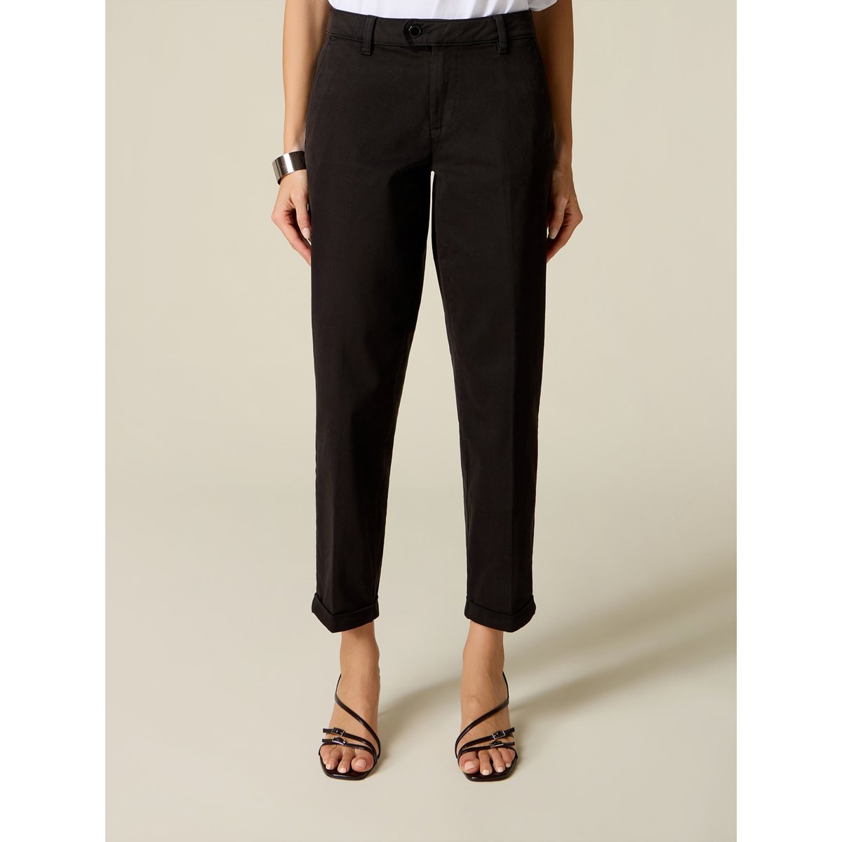 Pantalon chino noir, OLTRE