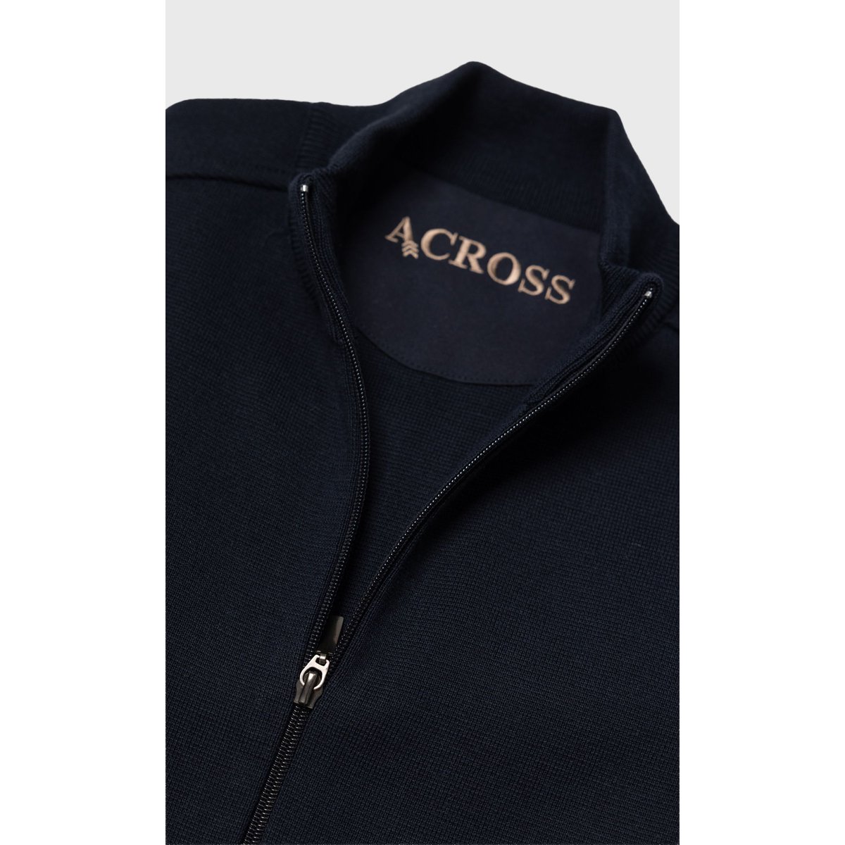 Gilet en maille Milano 3 fils en laine mérinos bleu marine, ACROSS