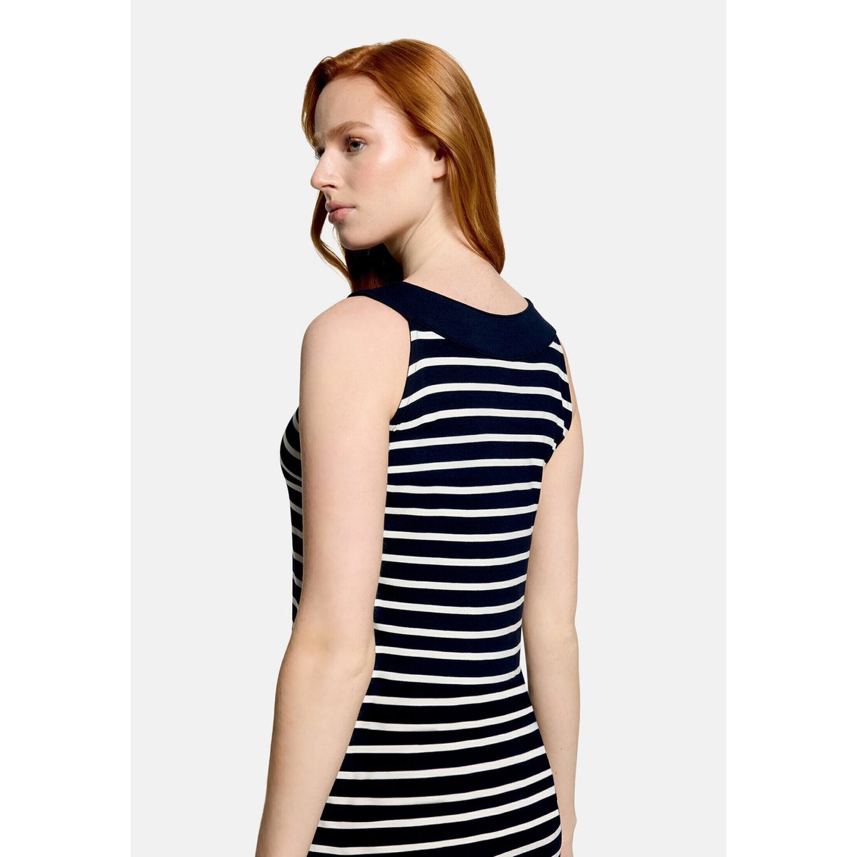Robe d'été sans manches bleu/blanc, BETTY BARCLAY
