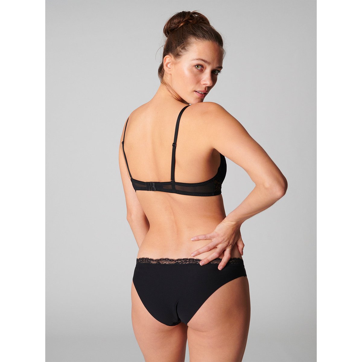 Soutien-gorge push-up triangle, EXOTICA noir, SIMONE PERELE