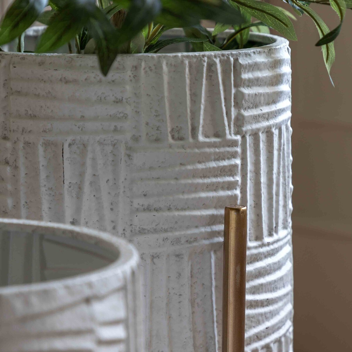Set of 2 Iseo Metal Planters in White/Gold gold-coloured, ÉDITÉ