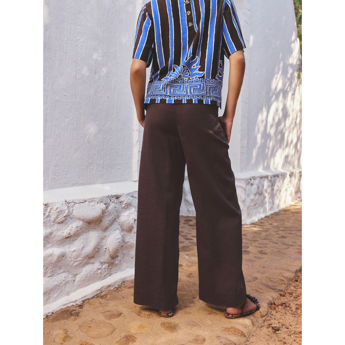 Pantalon large habillé en mélange de lin marron chocolat, NEXT