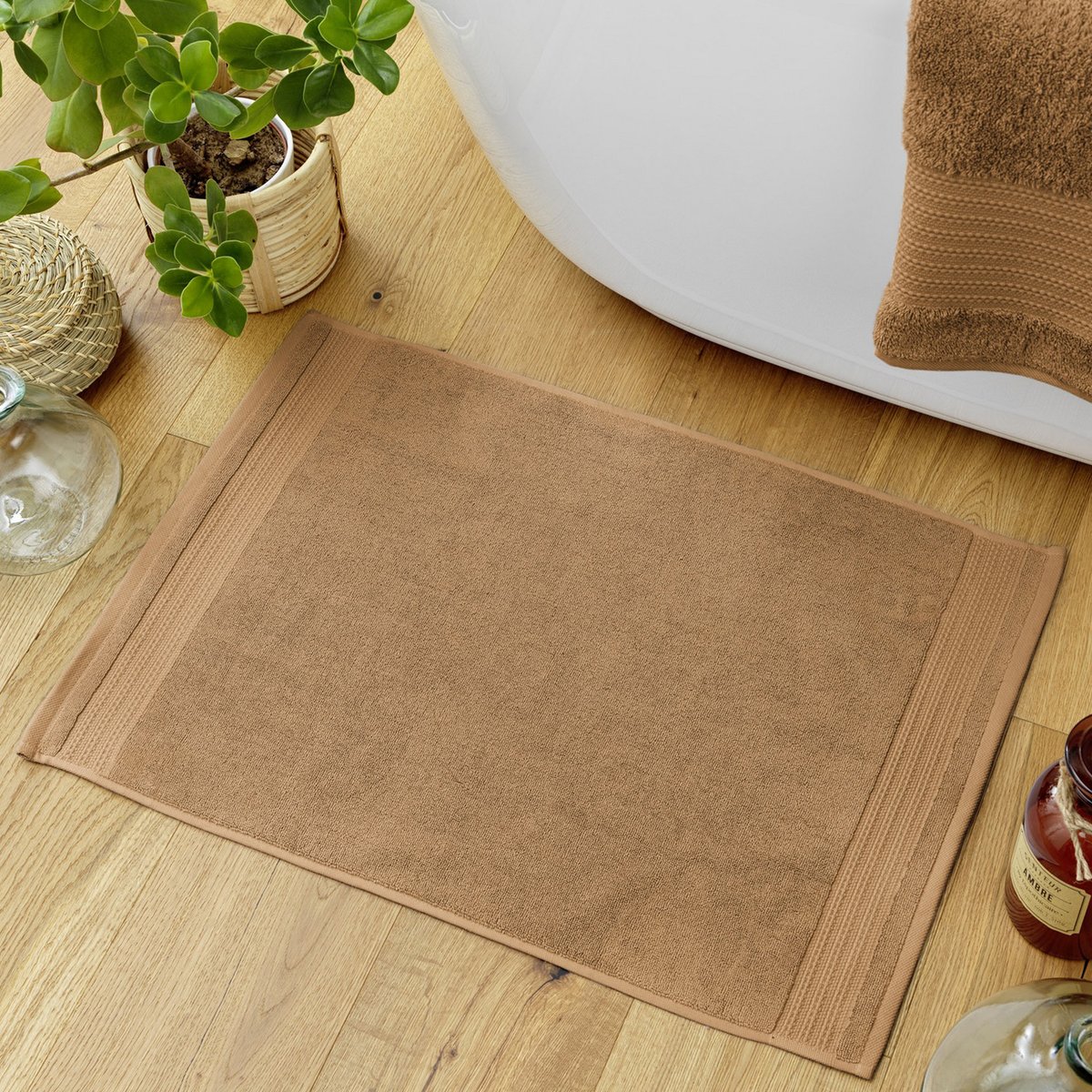 Tapis de bain en 100% Coton camel, EDEN