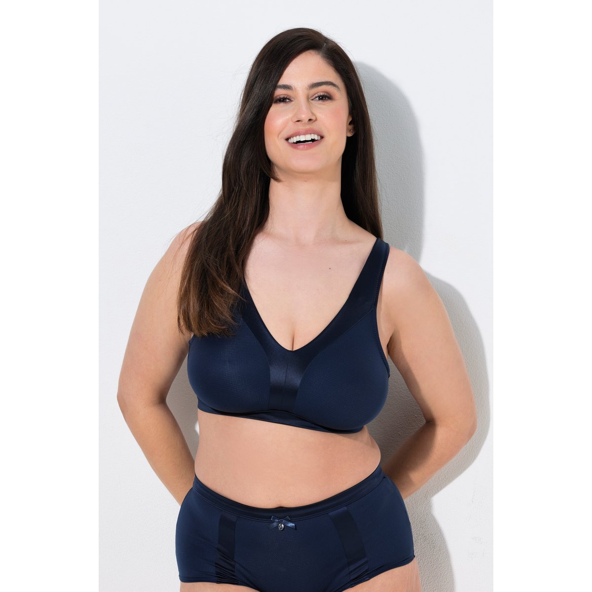 Soutien-gorge bonnets souples bleu nuit, ULLA POPKEN