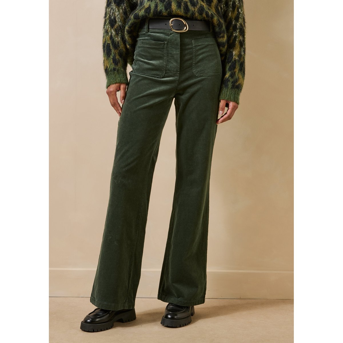Pantalon flare en velours côtelé kaki, LA FEE MARABOUTEE