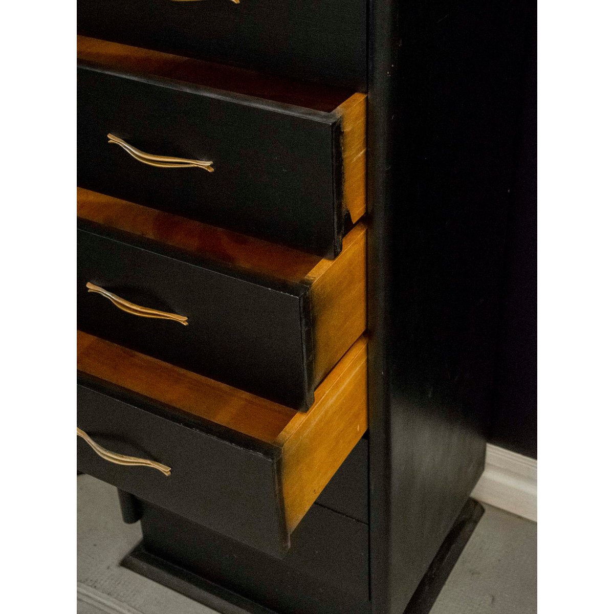 Commode chiffonnier noir au style Art Déco Olga N°681 - Bon état noir, DEBONGOUT