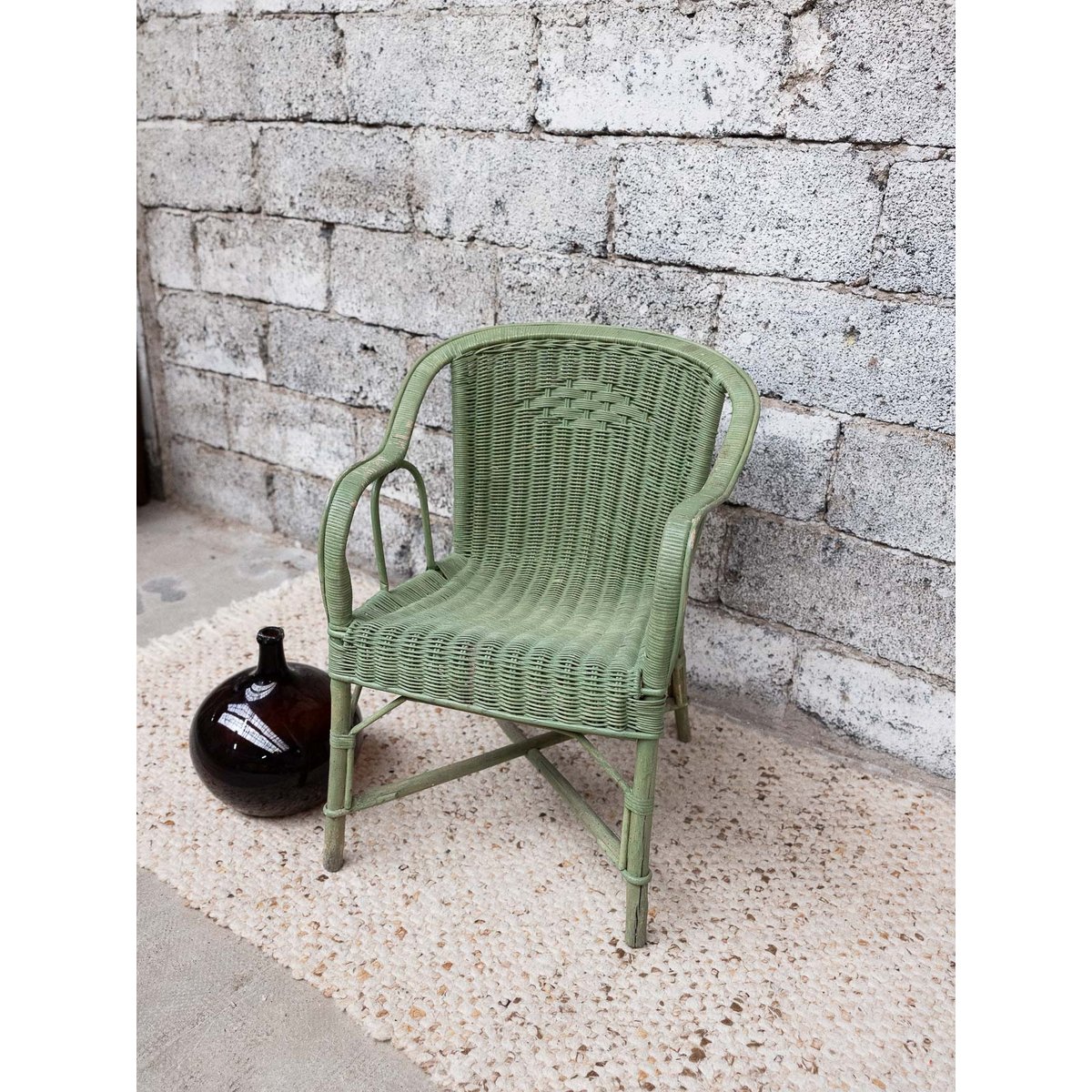 Fauteuil vert Ernest N°1504 - Bon état vert d'eau, DEBONGOUT