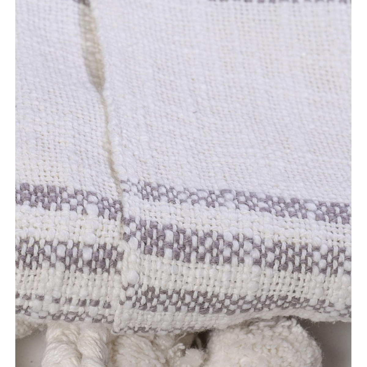 Plaid blanc, DECORATION D’AUTREFOIS