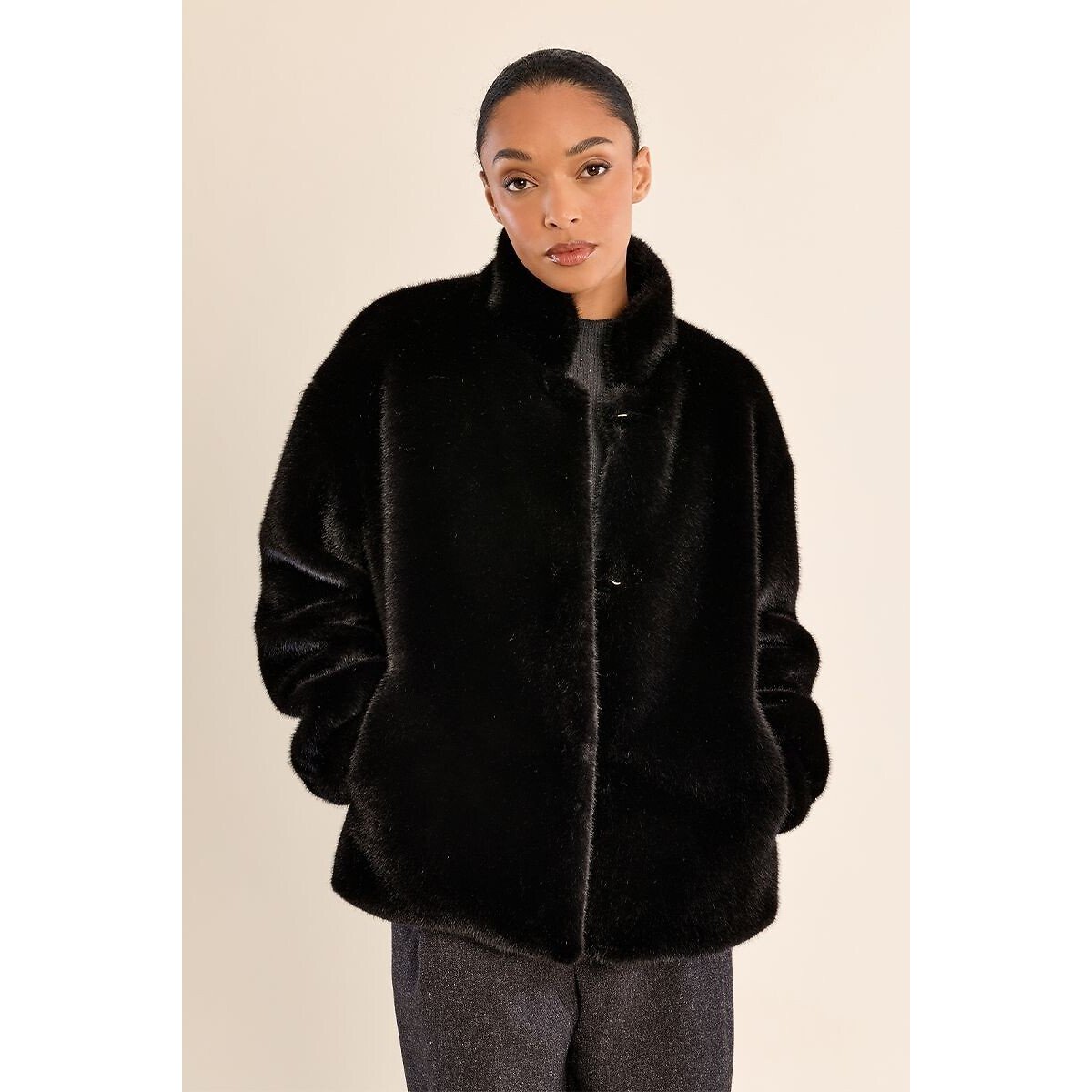 Manteau en tissu duveteux, col montant noir, MOLLY BRACKEN