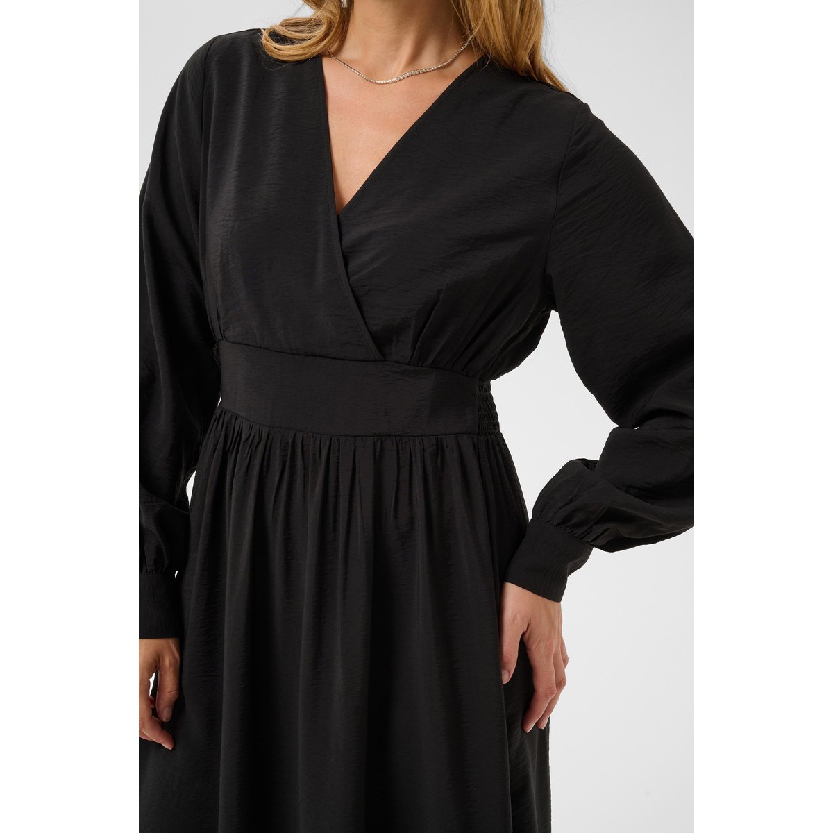 Robe noir meteorite, KAFFE