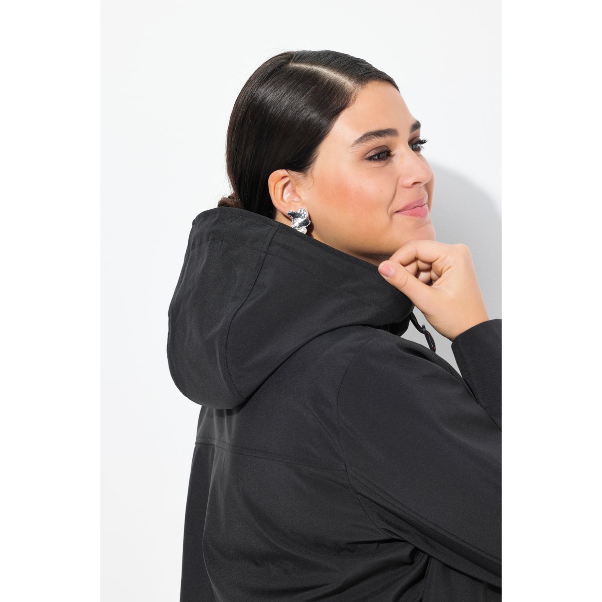 Veste softshell HYPRAR à capuche. Matière noir, ULLA POPKEN