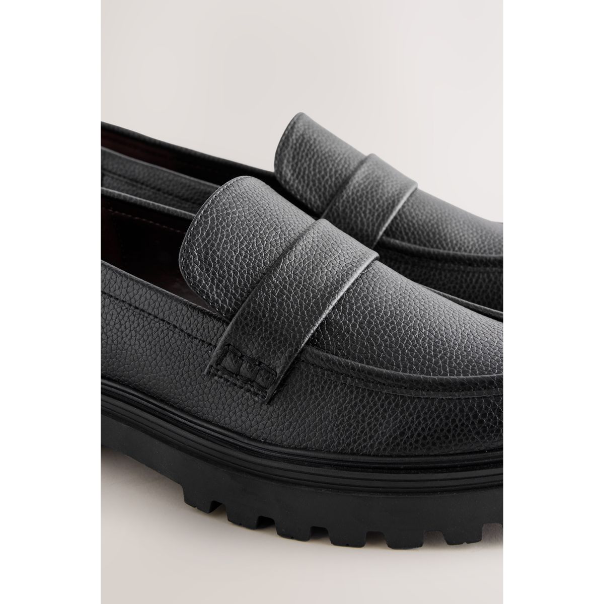 Mocassins à semelle épaisse noir, NEXT