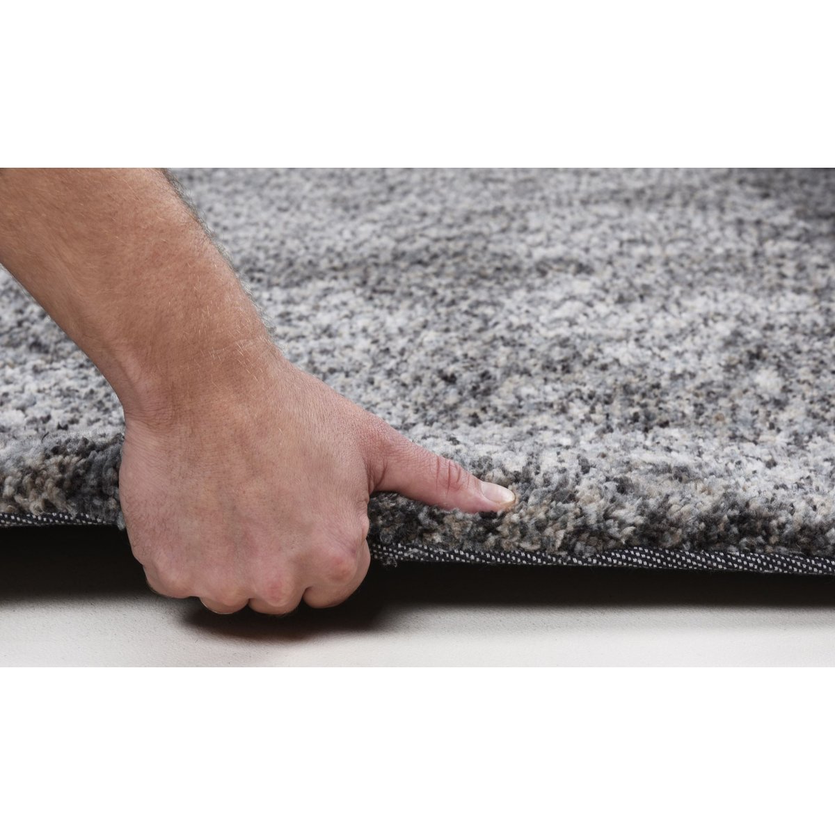 Tapis shaggy Rissani longs poils doux anthracite, GINO FALCONE