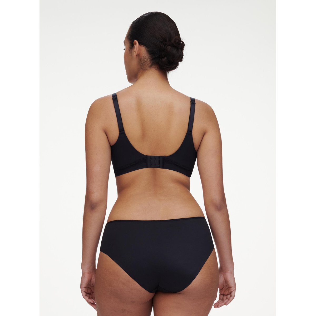 Soutien-gorge moulé emboîtant EASY BLISS noir, CHANTELLE