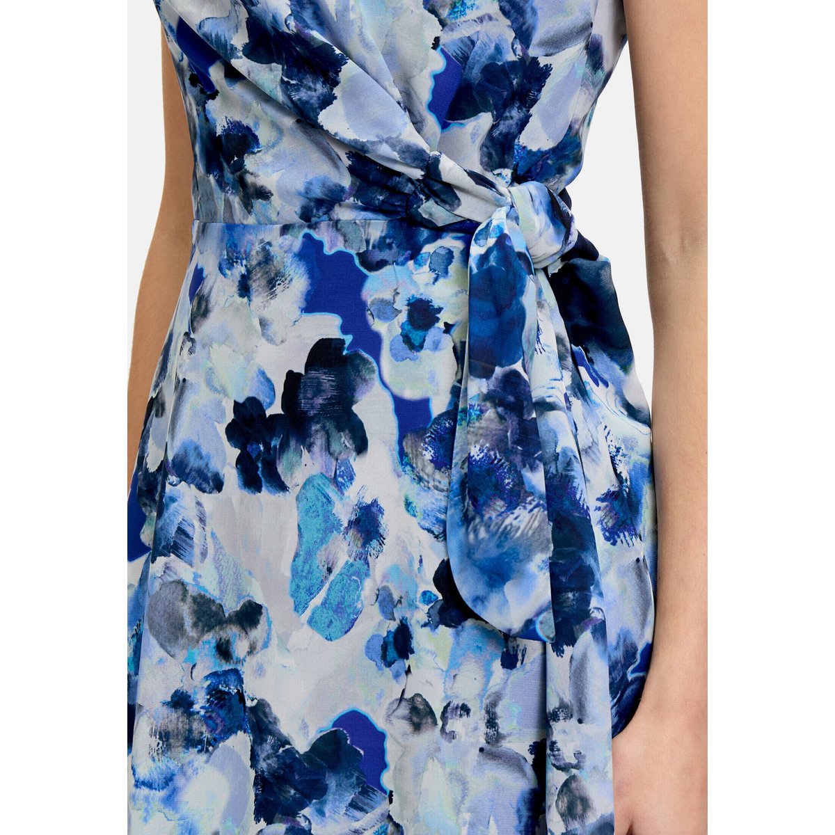 Robe de cocktail à ceinture à nouer bleu foncé/bleu, VERA MONT