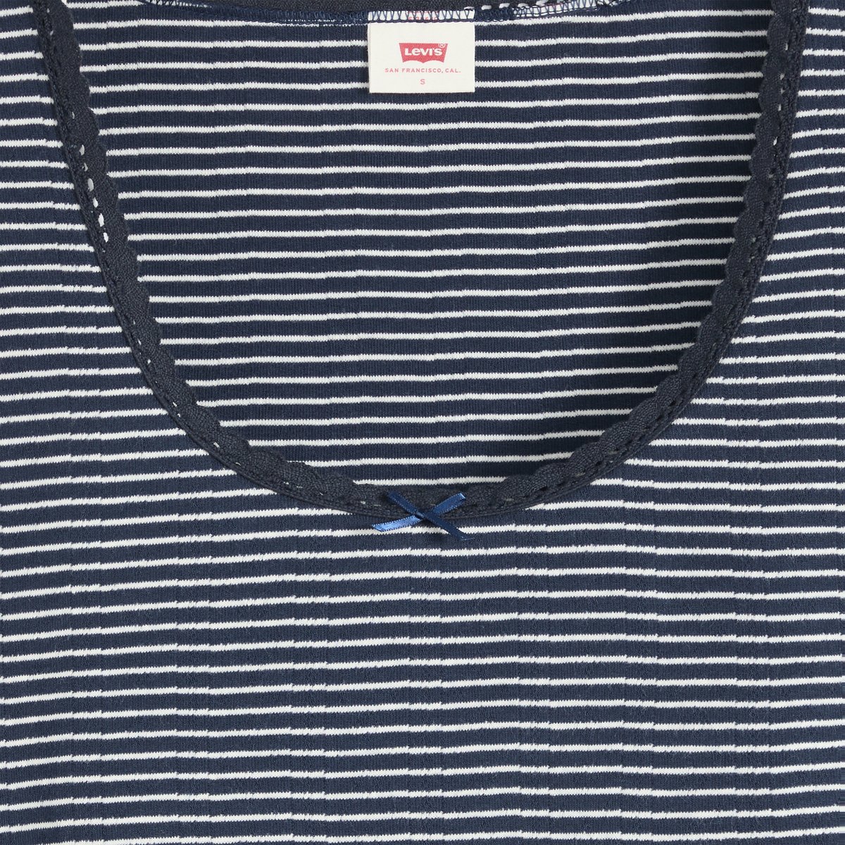 Dry Goods t-shirt manche longue maille pointelle bleu - tina stripe navy blazer egret, LEVI'S