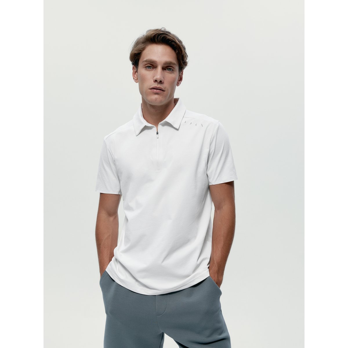 T-Shirt Polo de sport Performance manches courtes KARIBA blanc, BORN