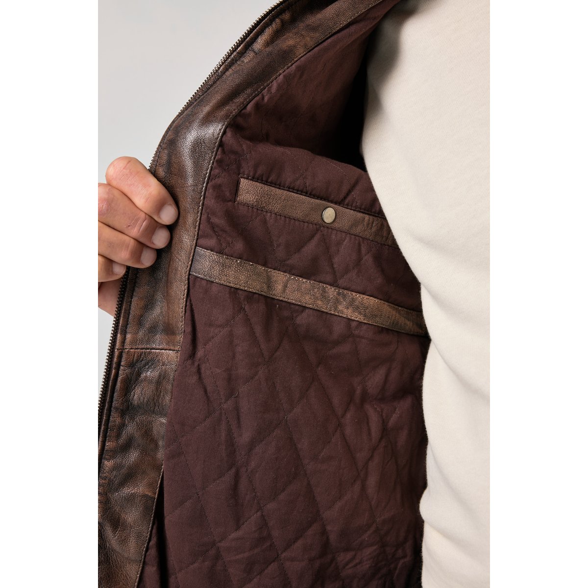 Veste en cuir, cuir marron foncé, JP1880