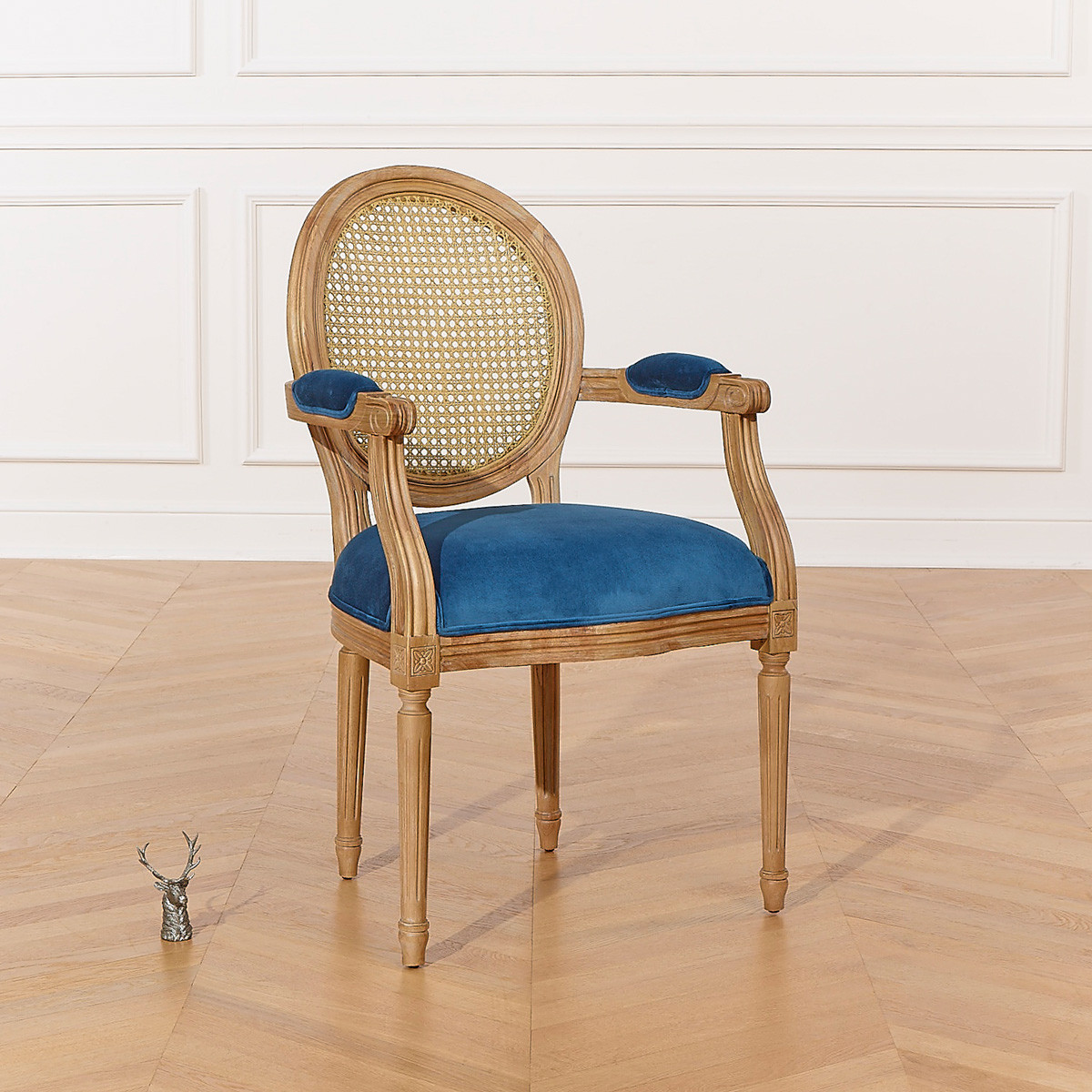 Fauteuil de table style classique en hévéa, cannage et velours MEDAILLON bleu orage, ROBIN DES BOIS