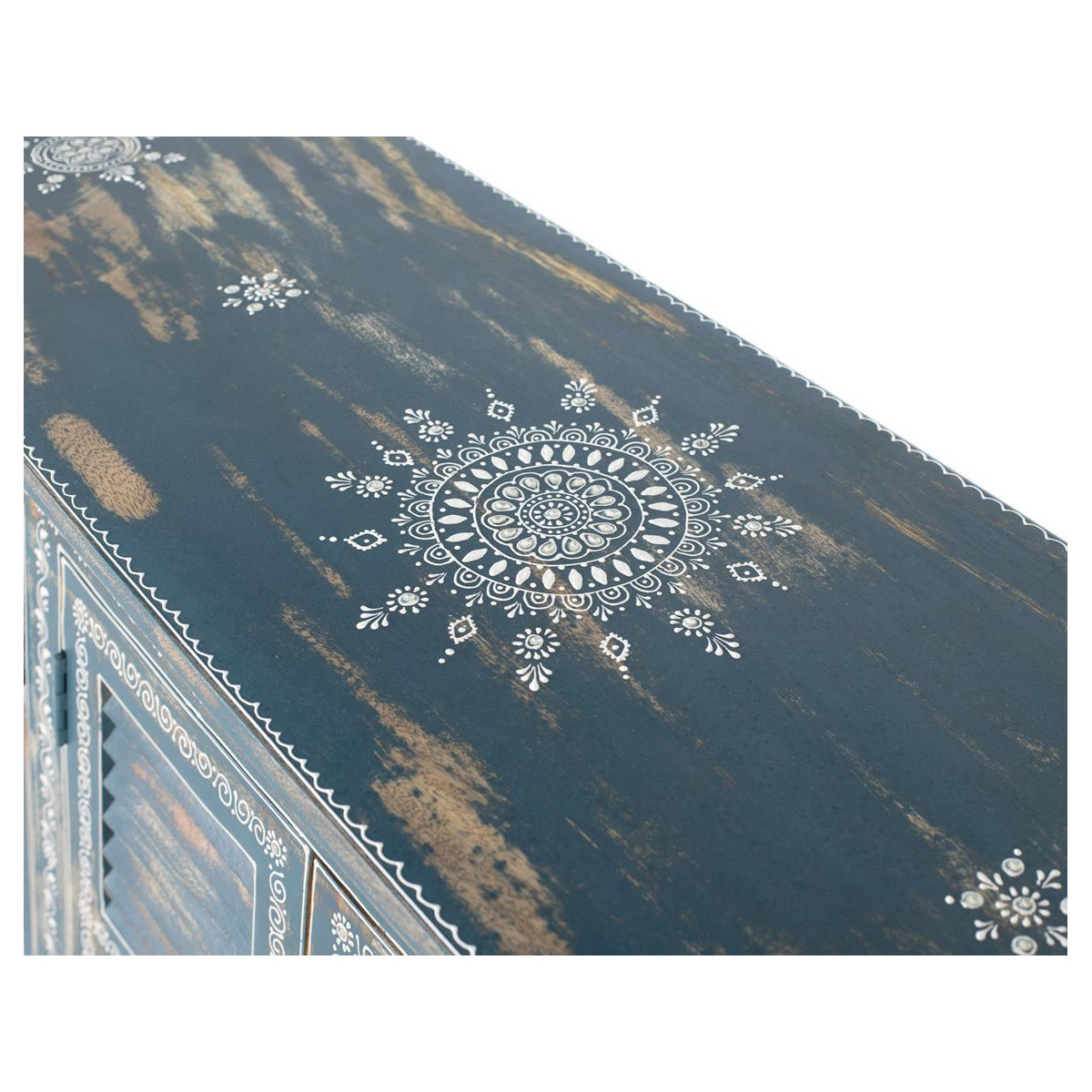 Buffet bleu, DECORATION D’AUTREFOIS
