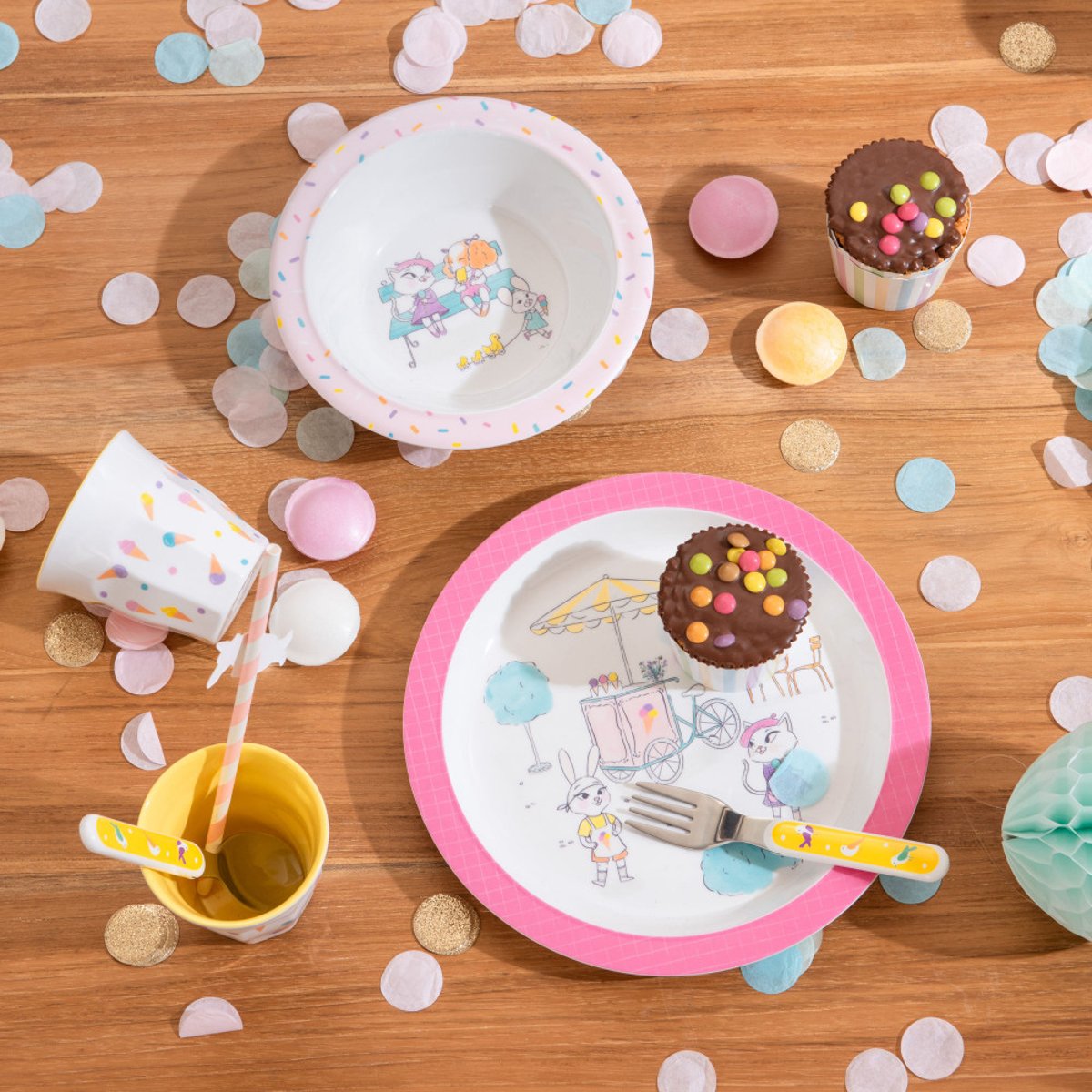 Coffret repas rose, blanc, jaune, AMADEUS LES PETITS