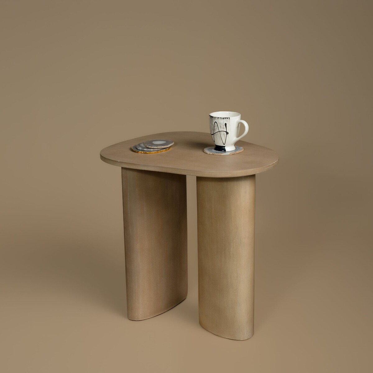 Pebble Mango Wood Side Table light wood, ÉDITÉ