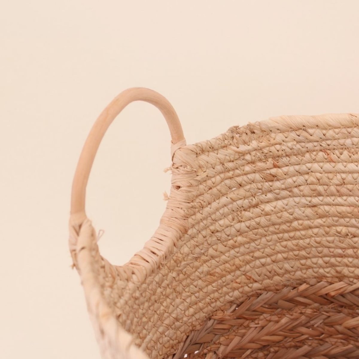 Panier maïs et jonc avec poignées en rotin 32x25cm beige, ORNAMI