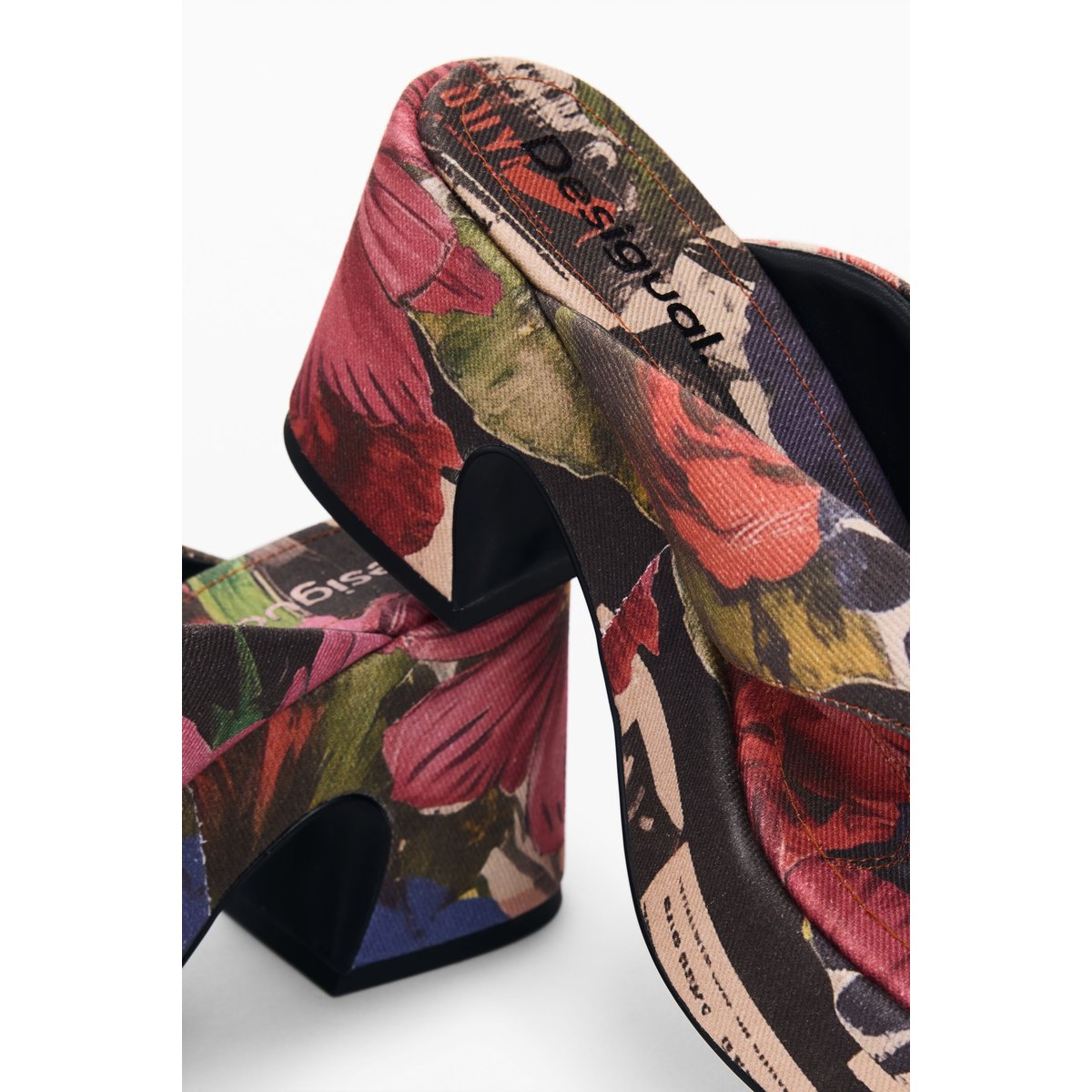 Sandale plateforme à imprimé rouge, DESIGUAL