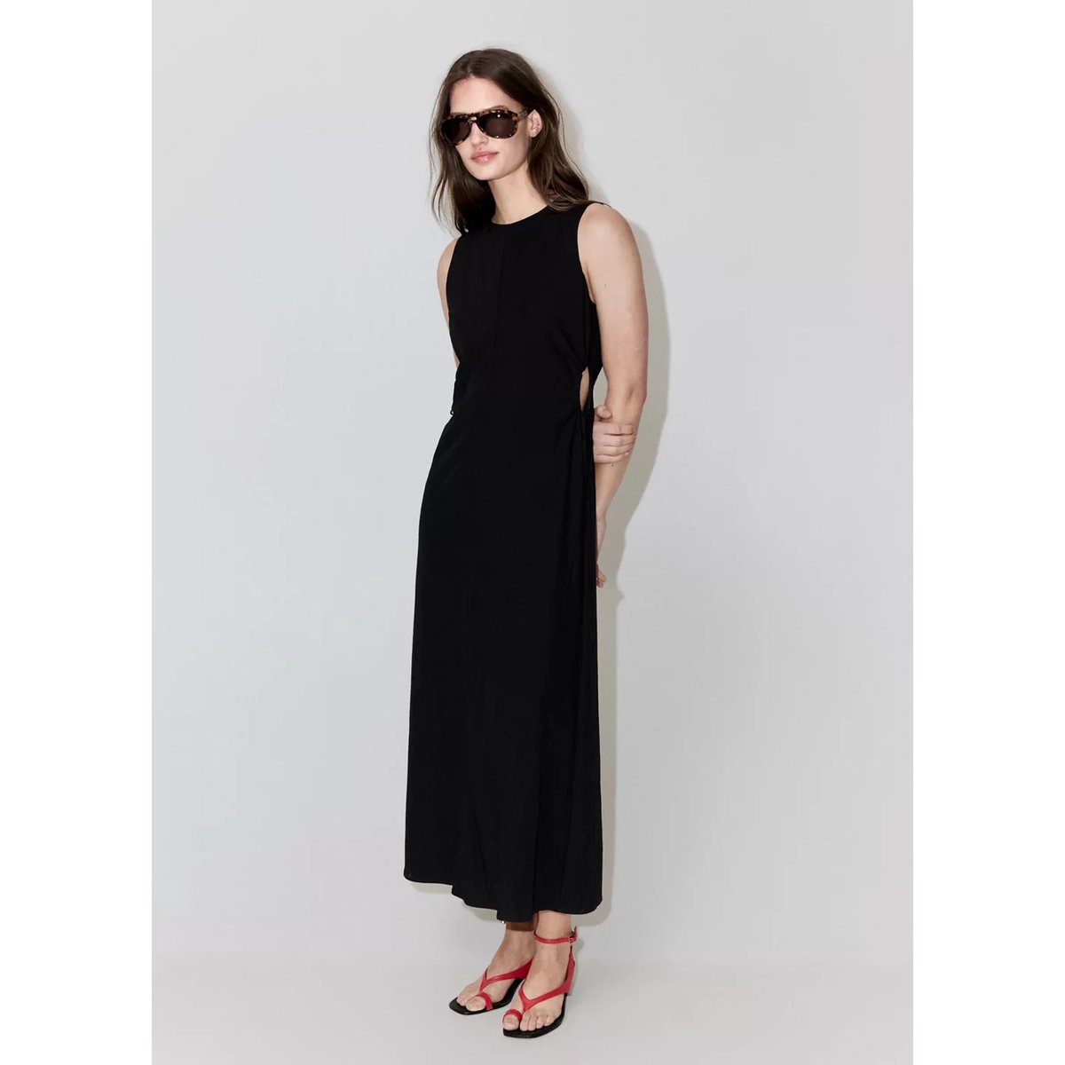 Robe dévorée effet froissé noir, MANGO