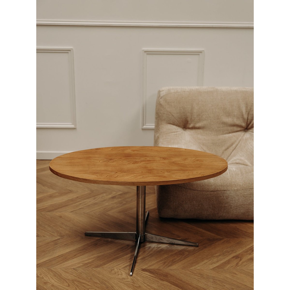 Table basse ovale au piétement métallique Donna N°987 - Bon état bois clair, DEBONGOUT