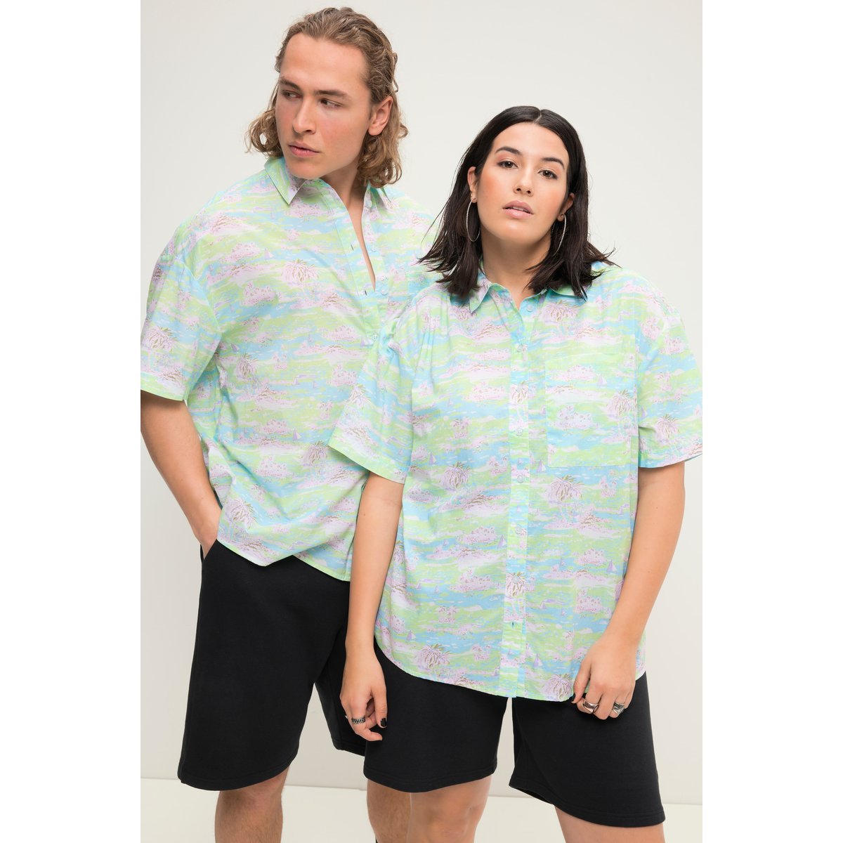 Chemise style hawaïenne oversized à imprimé bleu turquoise, STUDIO UNTOLD