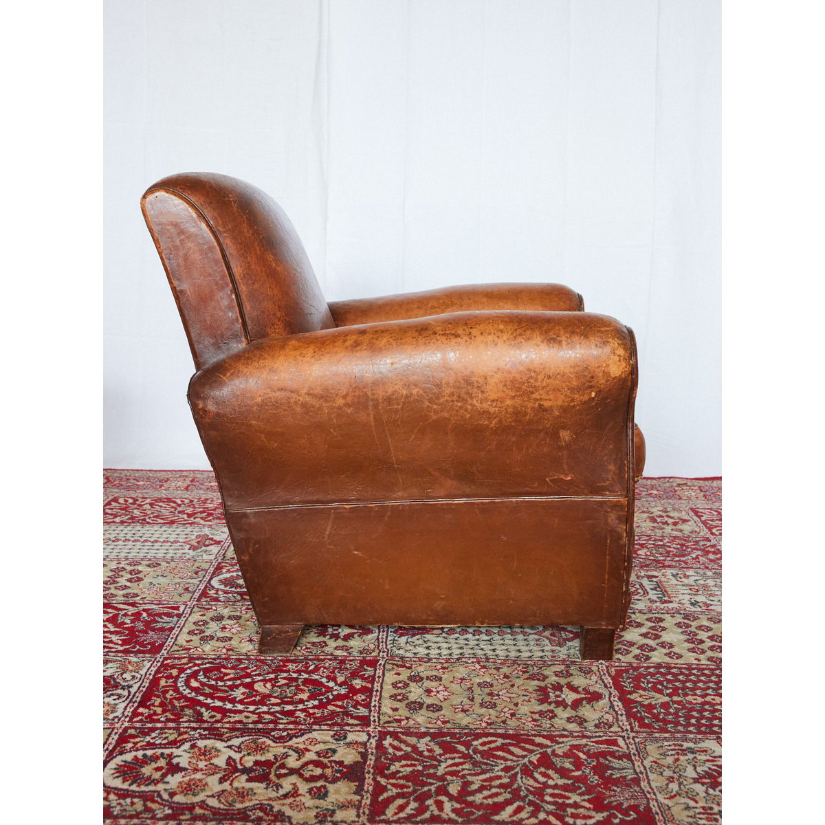 Fauteuil club en cuir Ernest N°1103 - Bon état marron, DEBONGOUT