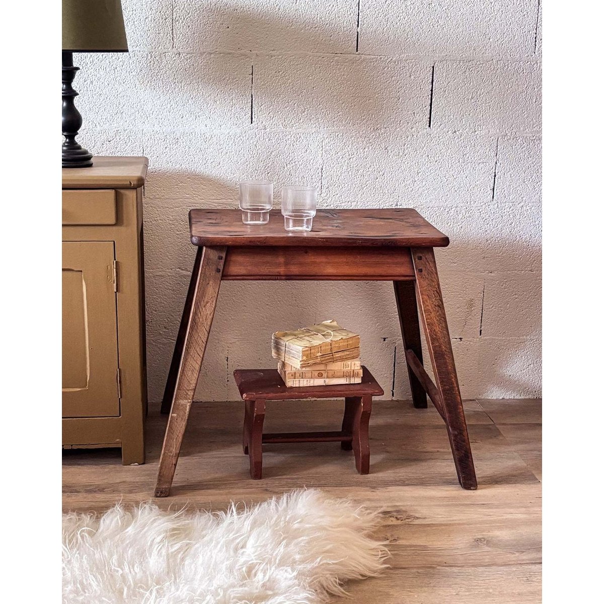 Table d'appoint en bois  Francine N°332 - Bon état bois, DEBONGOUT