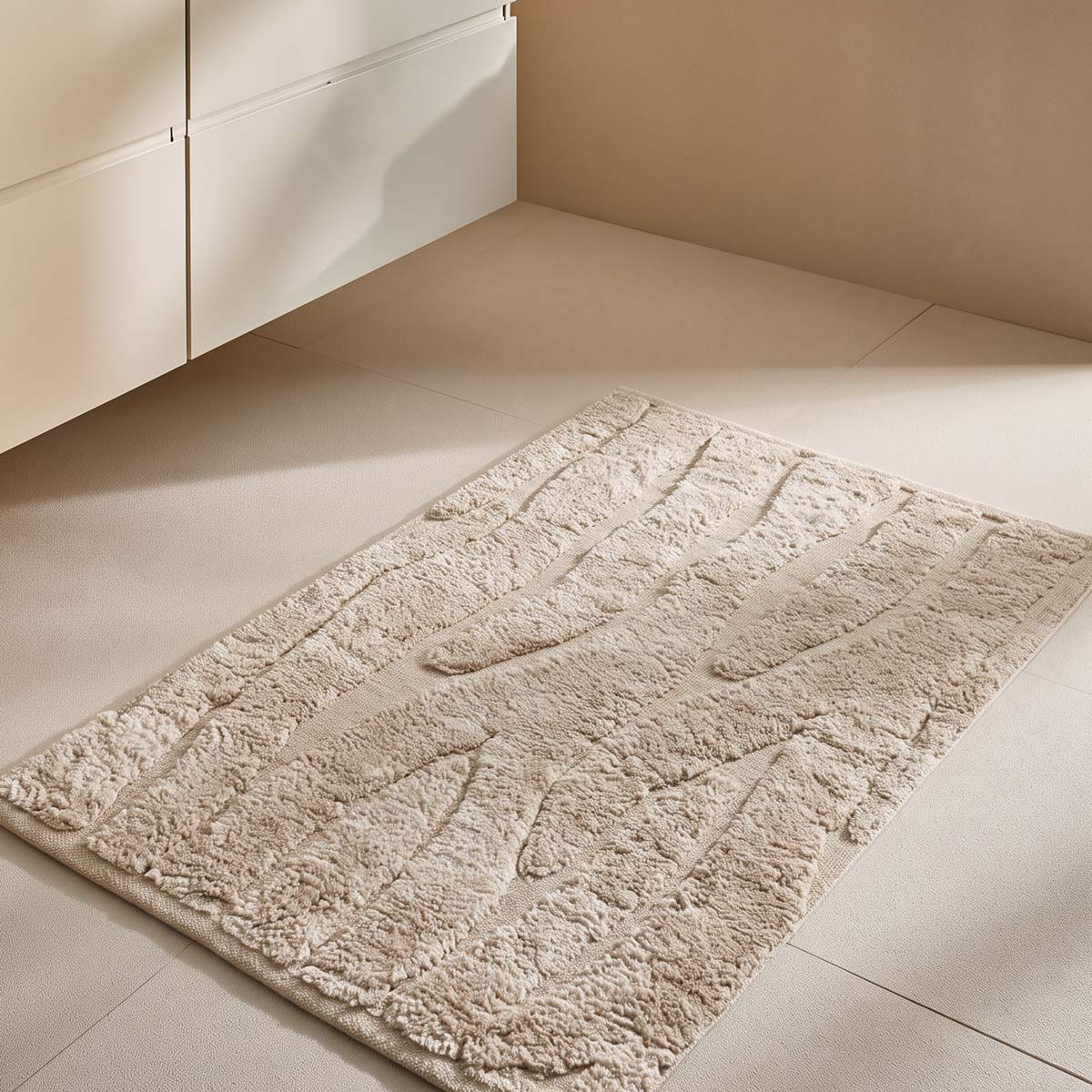 Tapis en coton peigné HEDDAL beige, SENSEI MAISON