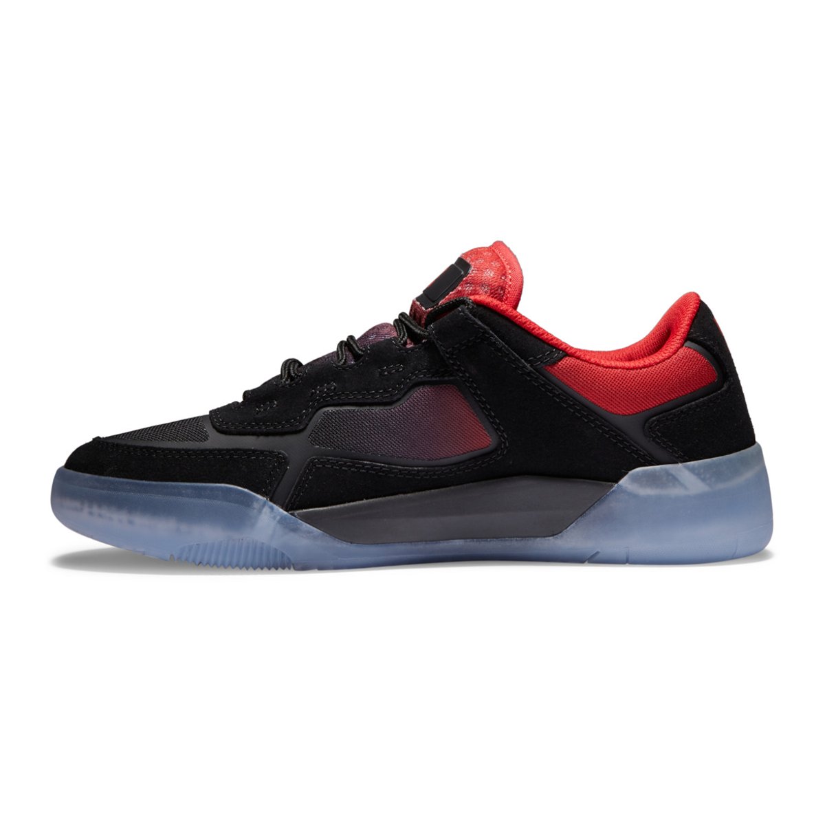 Chaussures de skate en cuir. noir black/red, DC SHOES