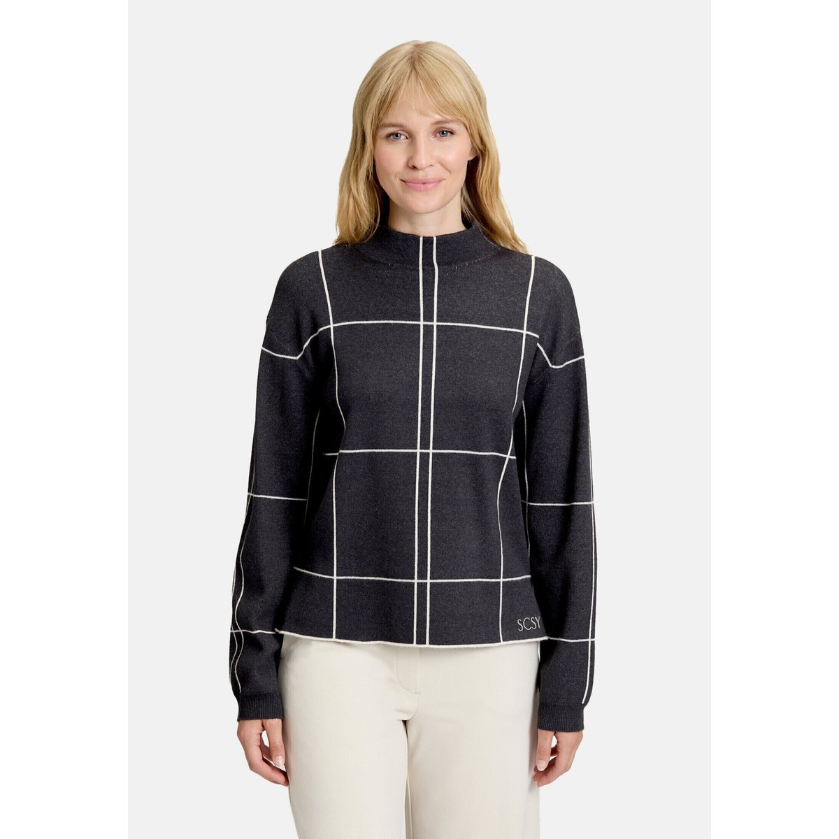 Pull-over en maille à carreaux patch grey/beige, BETTY BARCLAY