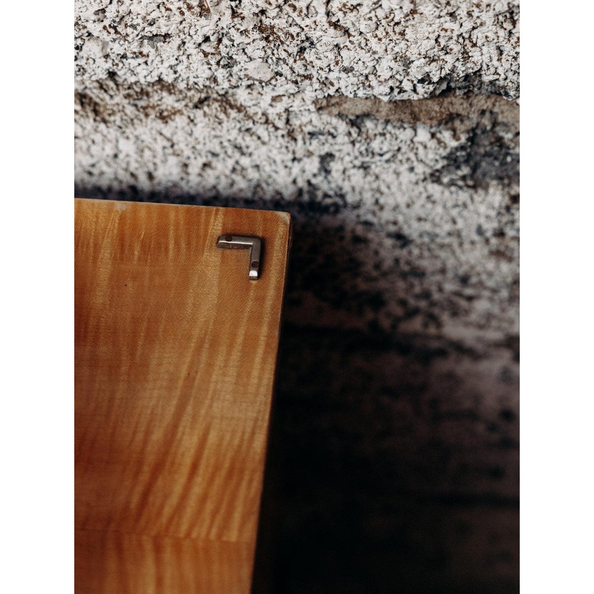 Meuble de rangement en bois Gustave N°94 - Bon état bois clair, DEBONGOUT