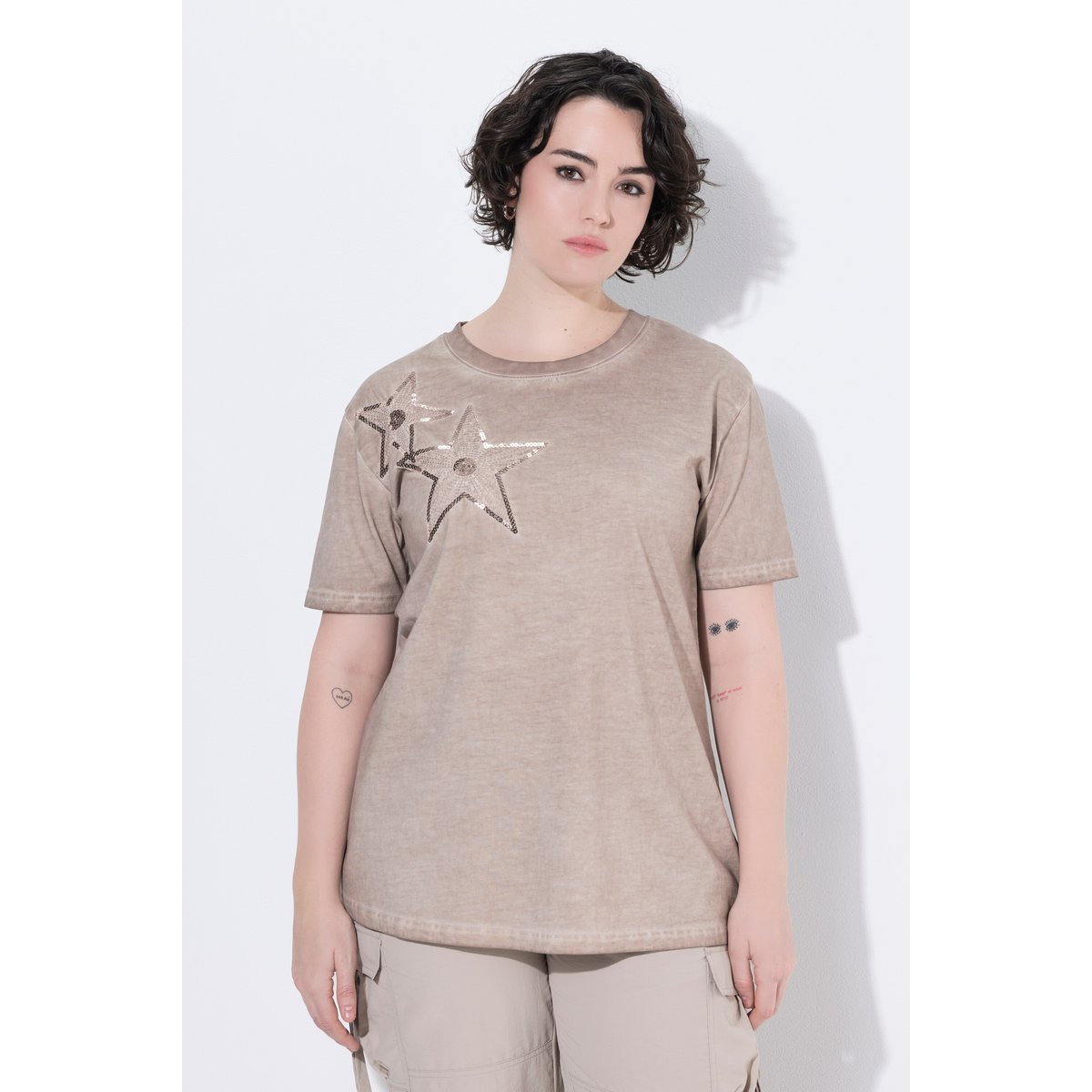T-shirt oversize avec étoiles de mer beige, ULLA POPKEN