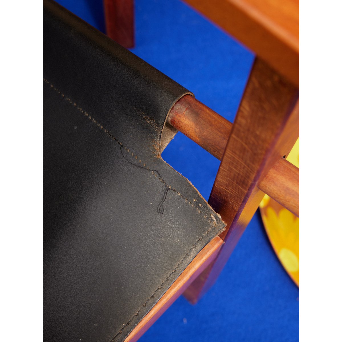 Paire de fauteuils designer en cuir Jakob N°1273 - Bon état bois foncé, DEBONGOUT
