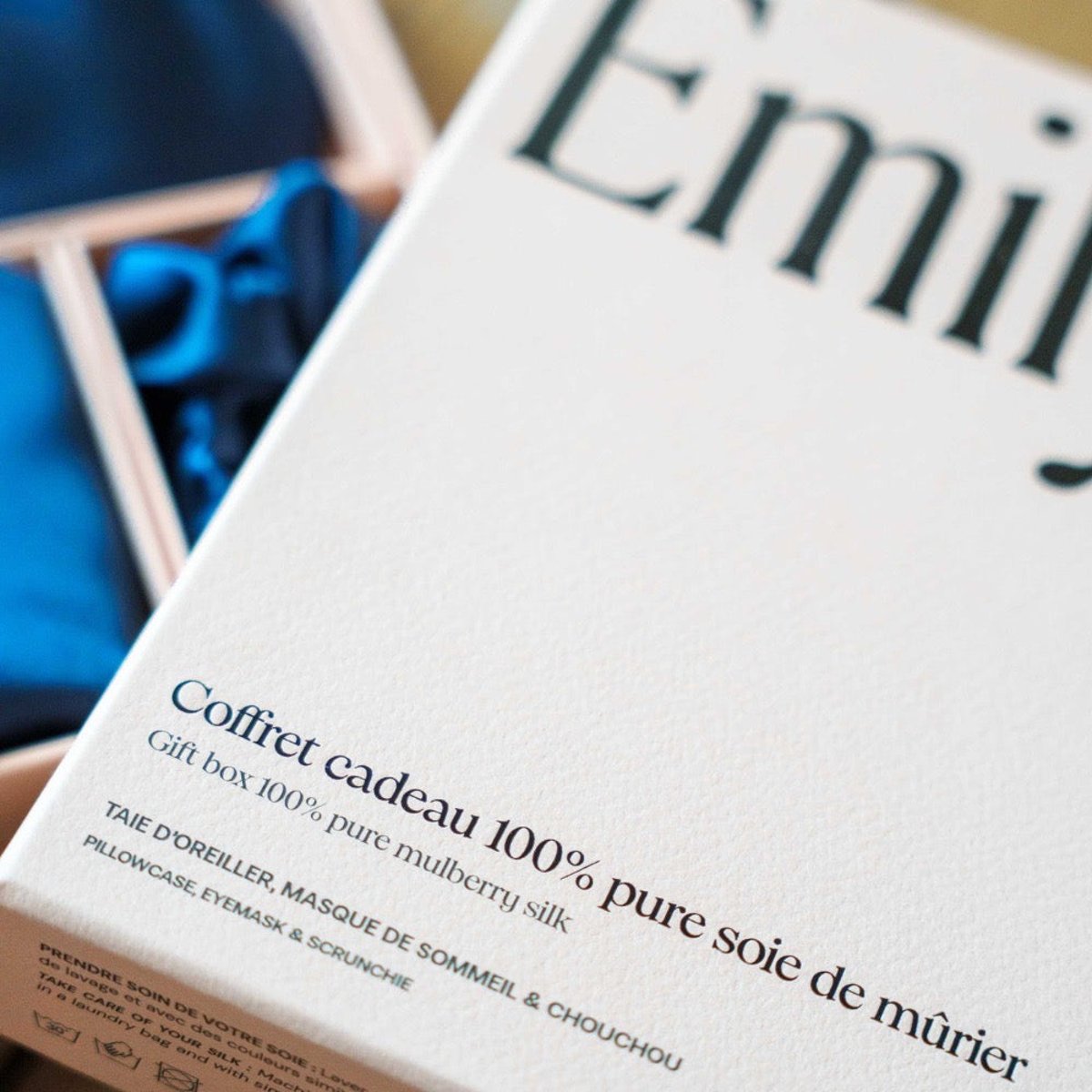 Coffret cadeau - Taie en soie, masque de sommeil, chouchou bleu nuit, EMILY'S PILLOW