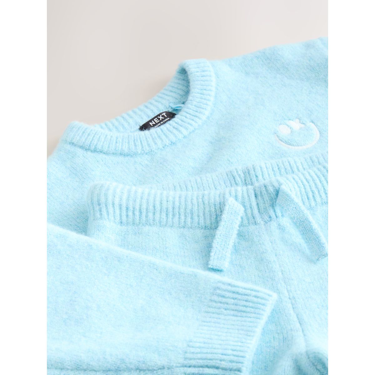 Pull ras du cou et pantalon de jogging bleu clair, NEXT