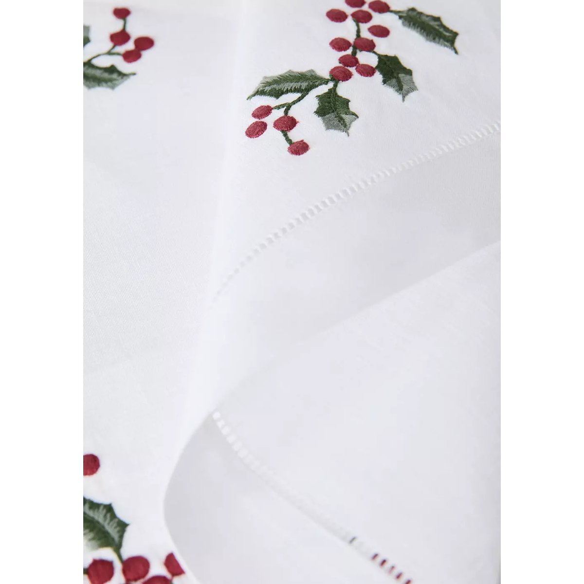 Set de table en lin brodé de Noël blanc cassé, MANGO HOME