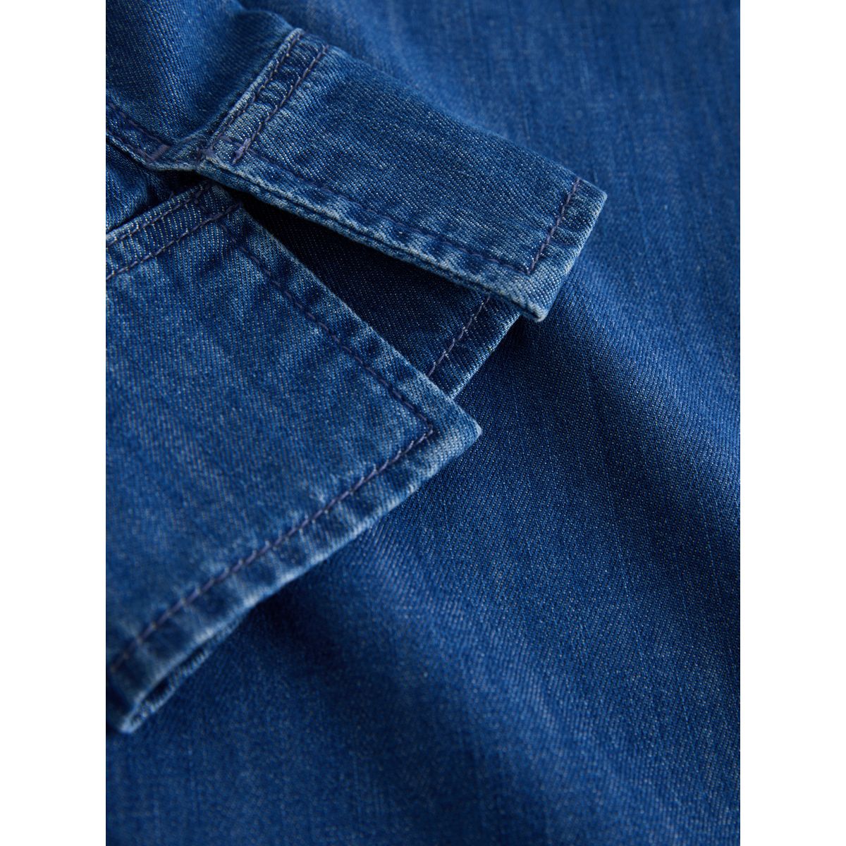 Chemise en jean à enfiler avec poche cœur bleu moyen, NEXT