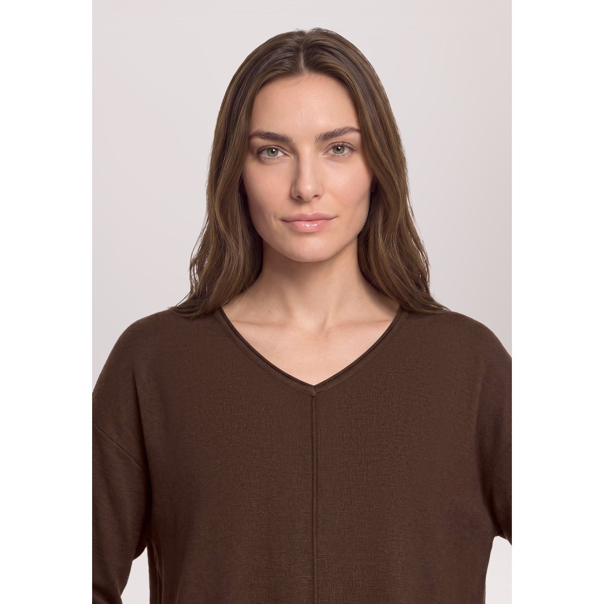 Pull-over en maille à encolure en v muskat, BETTY BARCLAY