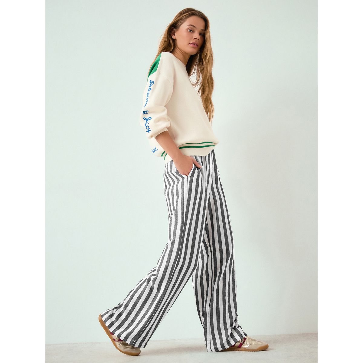 Pantalon large à enfiler en lin mélangé rayure gris/blanc, NEXT