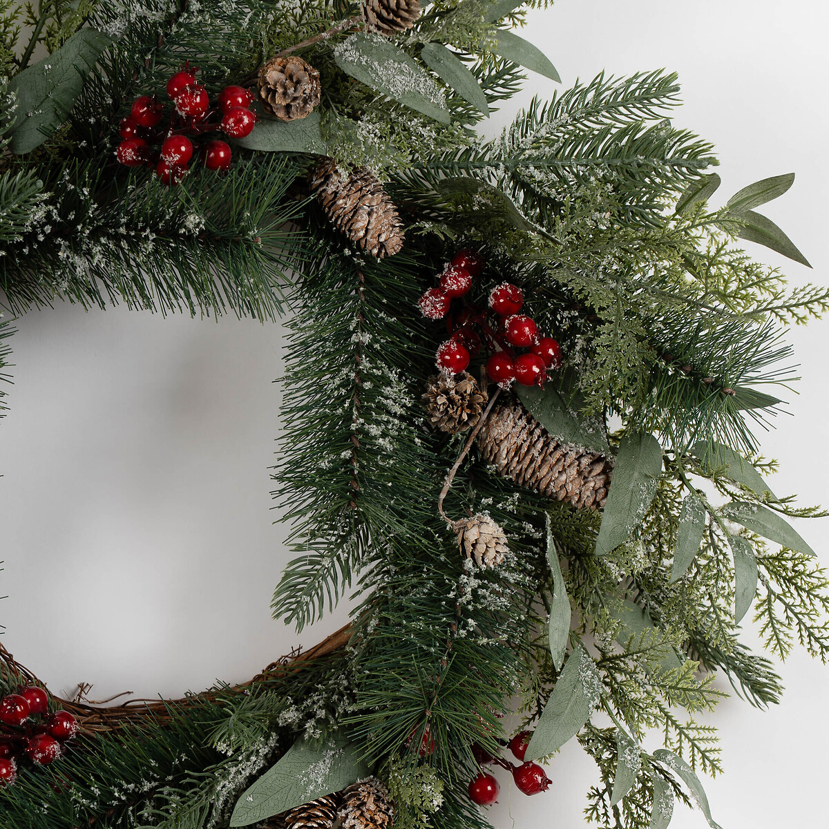 60cm Frosted Berry & Cone Wreath green, SO'HOME