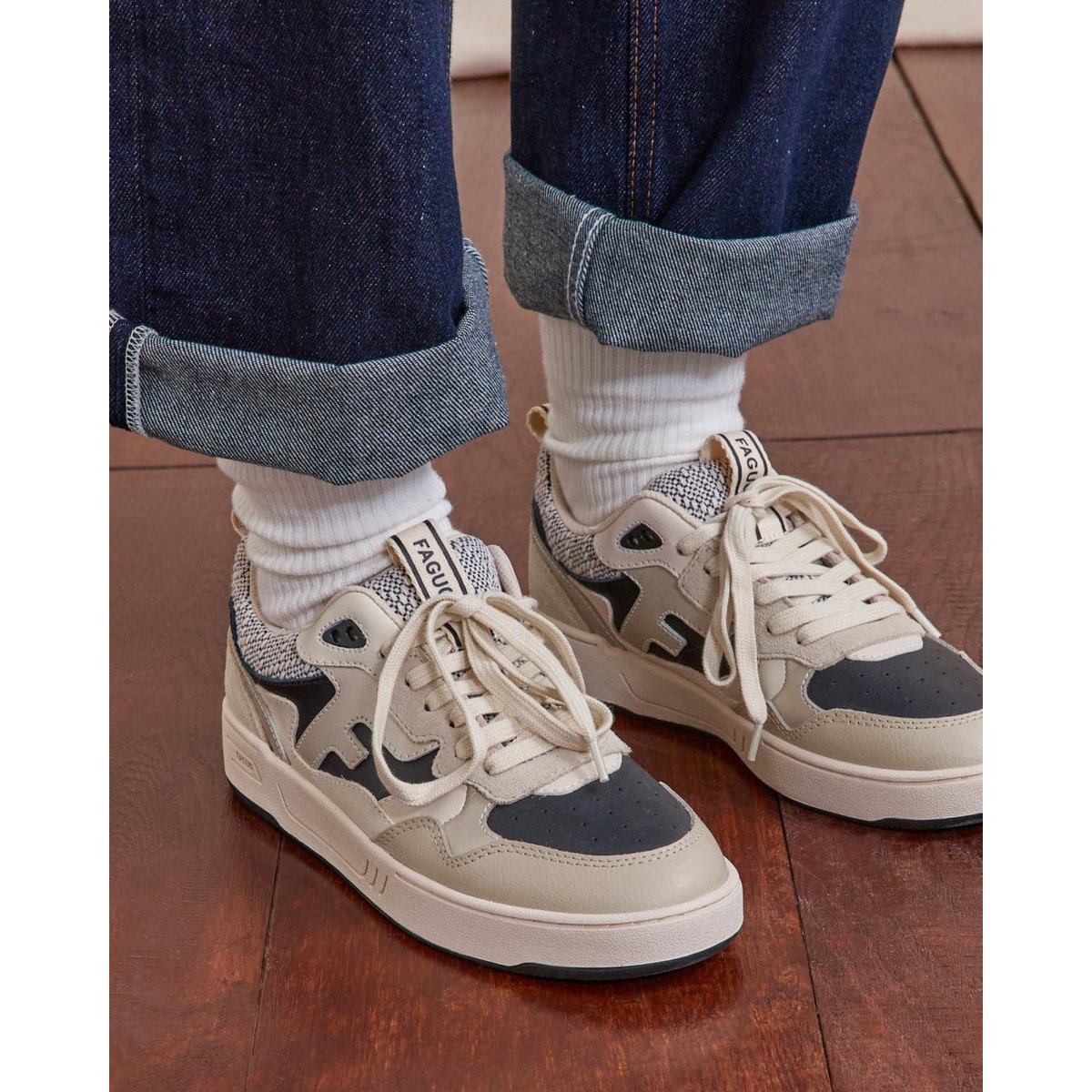 Baskets basses cuir suede DAHLIA noir et dorée, FAGUO