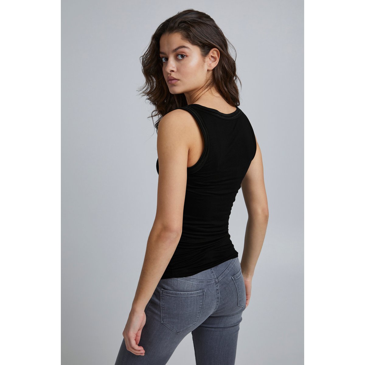 Sleeveless noir black, ICHI