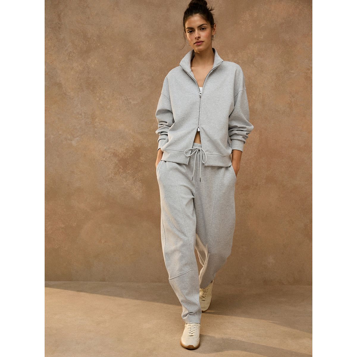Pantalon de jogging bouffant en néoprène doux gris, NEXT