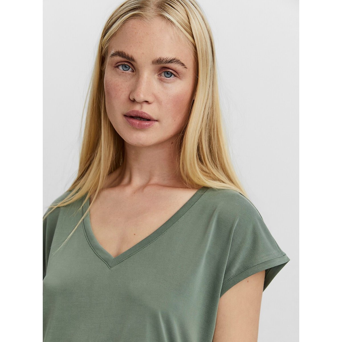 T-shirt col V manches courtes vert kaki, VERO MODA
